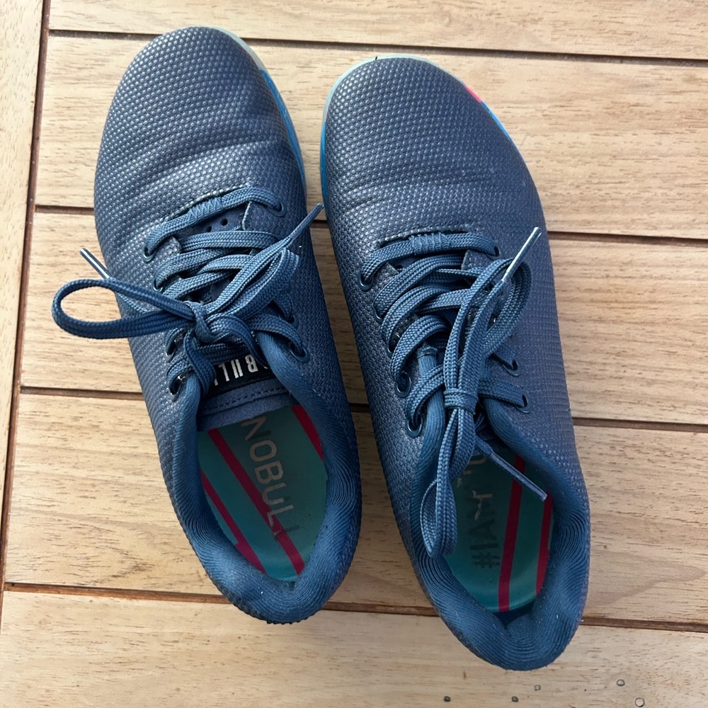 Nobull womens gradient trainer gym shoes size 8